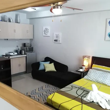 Mak'Z Condo Place