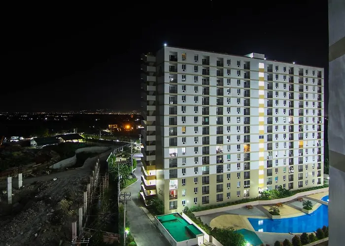 Mak'z Place Hotel *